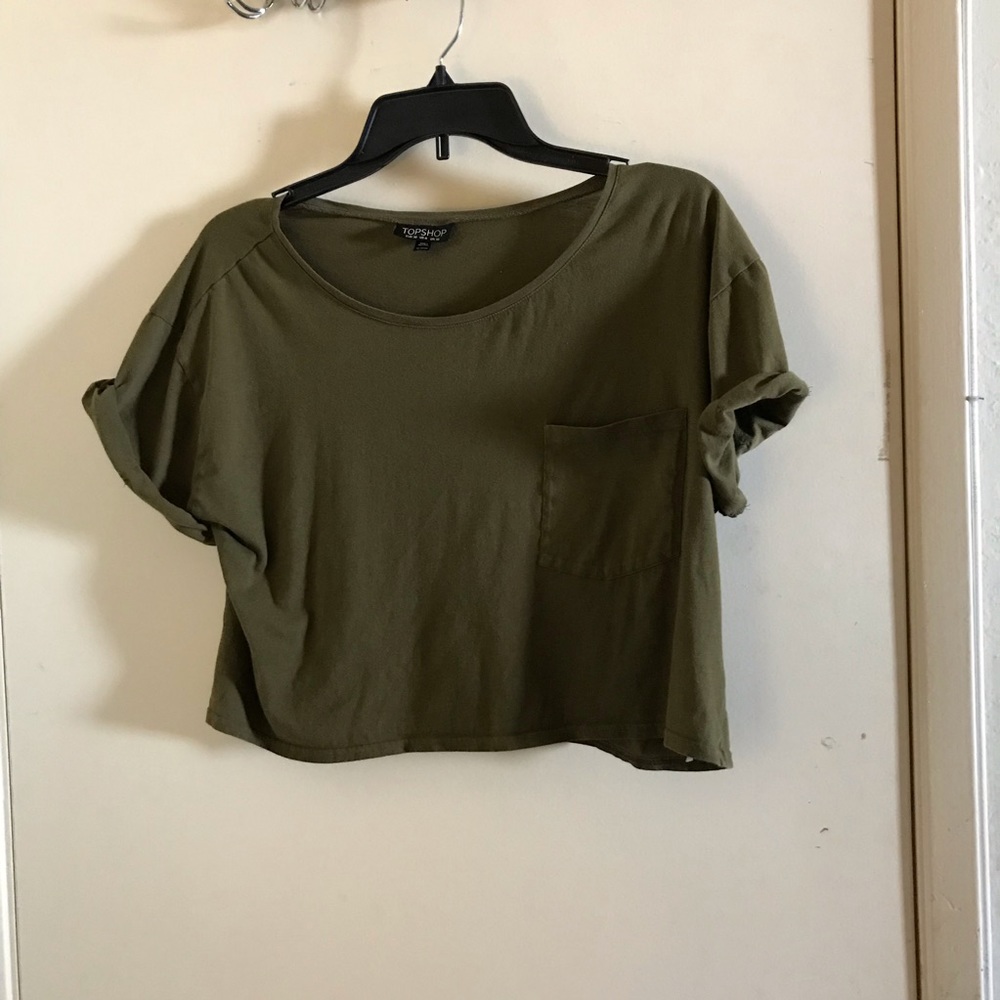 ♻️Topshop olive cropped box tee with pocket
